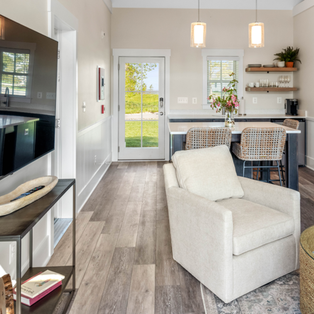 Website Bungalow livining space and kitchen 1024x576 (1)