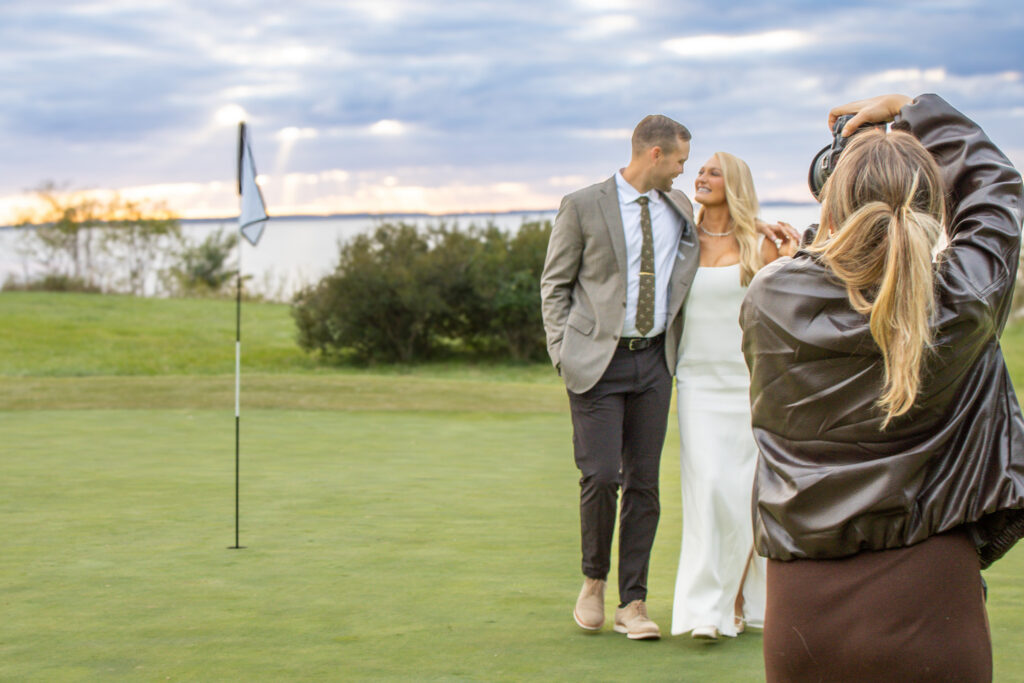 one of kind photo ops for the golf lover at Queenstown Harbor's all-inclusive waterfront wedding venue Maryland